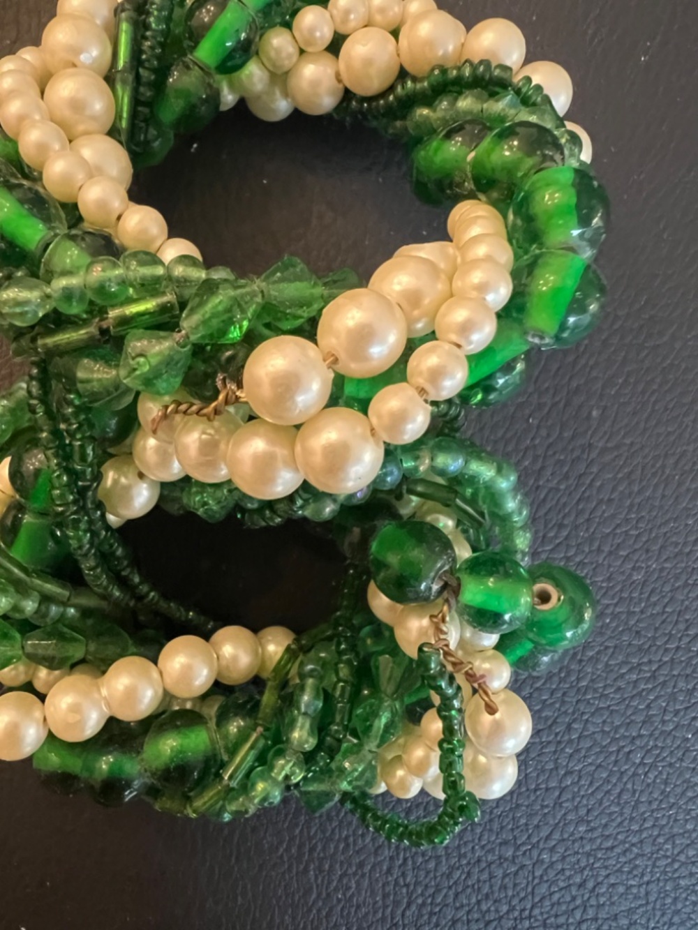 Christmas 14 wisted multi-strand beaded napkin rings emerald green & faux pearls - Picture 6 of 9